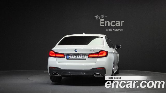 BMW 5-Series G30 530i xDrive M Sport Package - фото 3