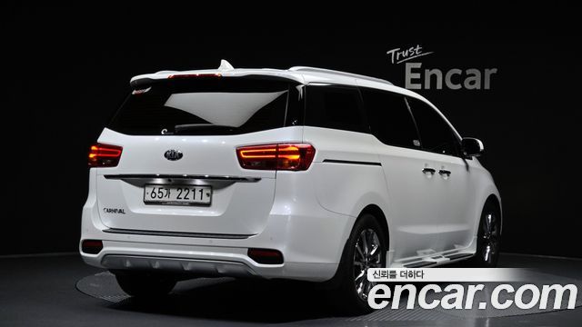 Kia Carnival Новый 9-Seater Noblesse Special - фото 1