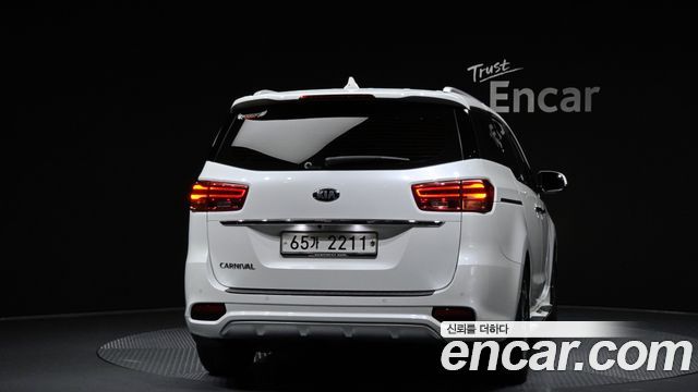 Kia Carnival Новый 9-Seater Noblesse Special - фото 3