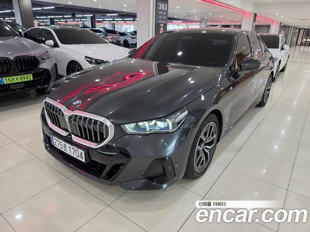 BMW 5-Series G60 523d M Sport - фото 0