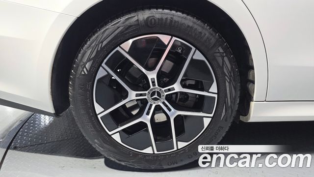 Mercedes-Benz E-Class W214 E200 Avantgarde - фото 4