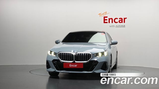 BMW 5-Series G60 520i M Sport - фото 2