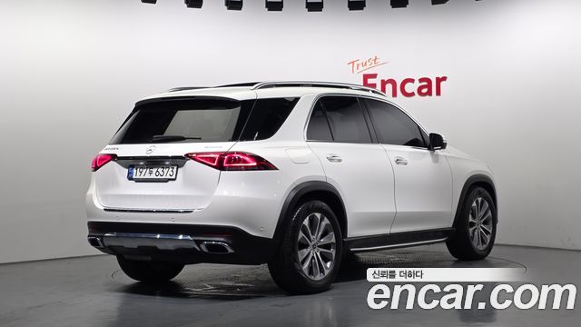 Mercedes-Benz GLE-Class W167 GLE300d 4MATIC - фото 1