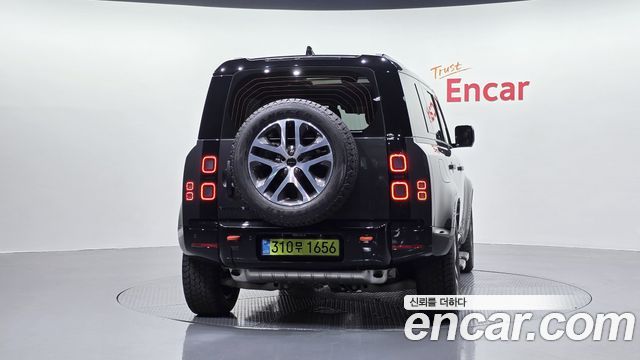 Land Rover Defender L663 110 P400 X - фото 3