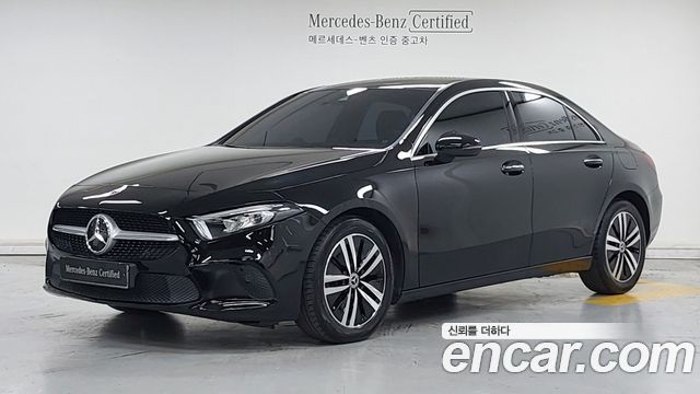 Mercedes-Benz A-Class W177 A220 Sedan - фото 0
