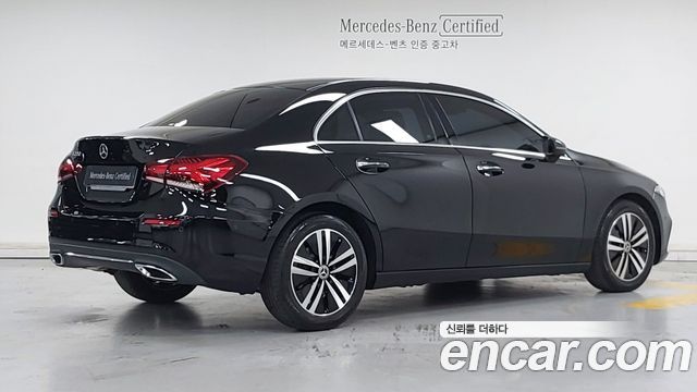 Mercedes-Benz A-Class W177 A220 Sedan - фото 1