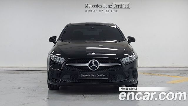 Mercedes-Benz A-Class W177 A220 Sedan - фото 2