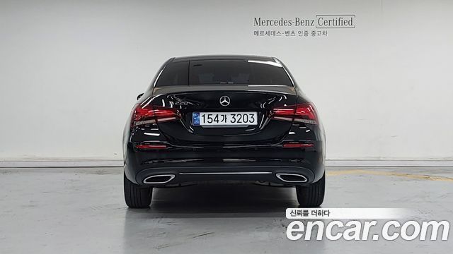 Mercedes-Benz A-Class W177 A220 Sedan - фото 3