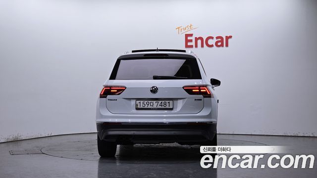 Volkswagen Tiguan 2-го поколения 2.0 TDI 4Motion Prestige - фото 3