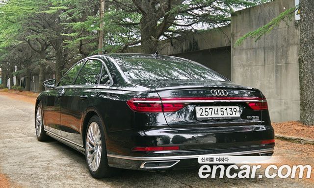 Audi A8 D5 55 TFSI Quattro LWB - фото 3