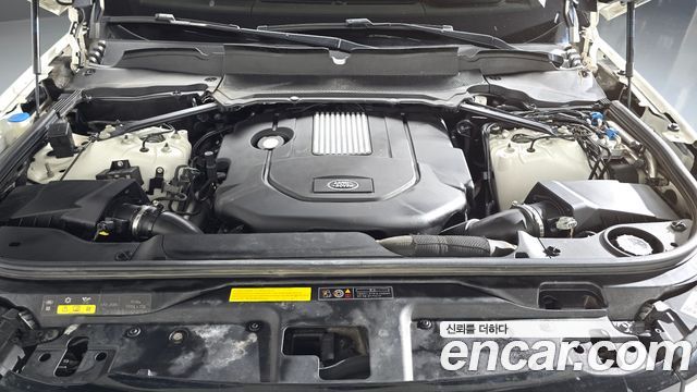 Land Rover Discovery 3.0 SD6 HSE Luxury - фото 4