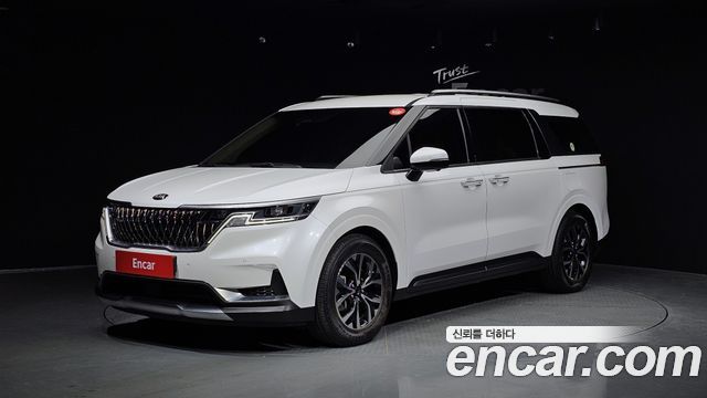 Kia Carnival 4-го поколения 9-Seater Noblesse - фото 0