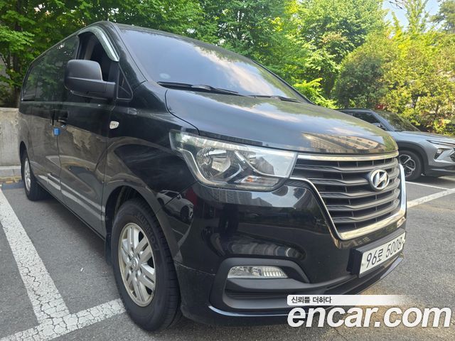 Hyundai Starex Новый Van 5-Seater Modern - фото 1