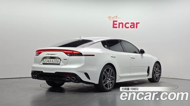 Kia Stinger 2.5 AWD Platinum - фото 1