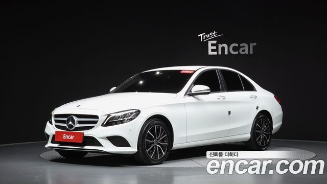 Mercedes-Benz C-Class W205 C200 - фото 0
