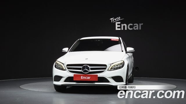 Mercedes-Benz C-Class W205 C200 - фото 2