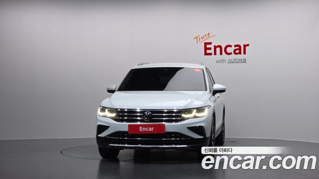 Volkswagen Tiguan 2-го поколения 2.0 TDI Premium - фото 2