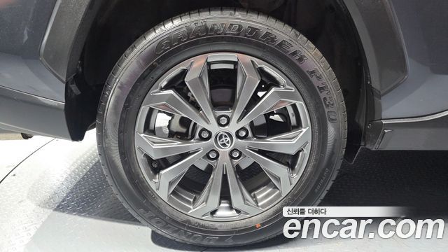 Toyota RAV4 5-го поколения 2.5 2WD Hybrid - фото 4