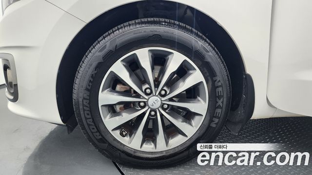 Kia Carnival Совершенно новый 9-seater Luxury - фото 4