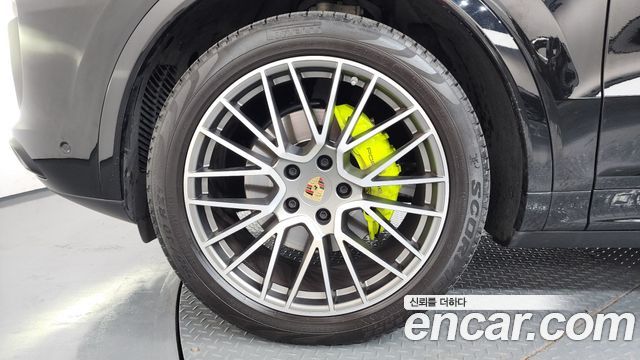 Porsche Cayenne PO536 3.0 E-HYBRID PLATINUM EDITION - фото 4