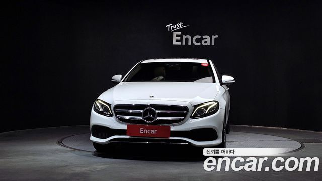 Mercedes-Benz E-Class W213 E300 4MATIC Avnatgarde - фото 2