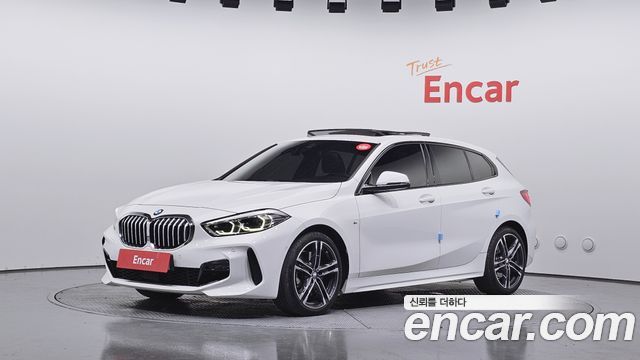 BMW 1-Series F40 120i M Sports - фото 0