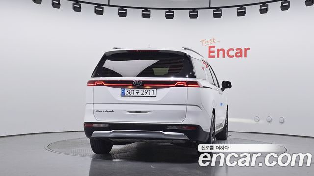 Kia Carnival 4-го поколения 9-Seater Noblesse - фото 3