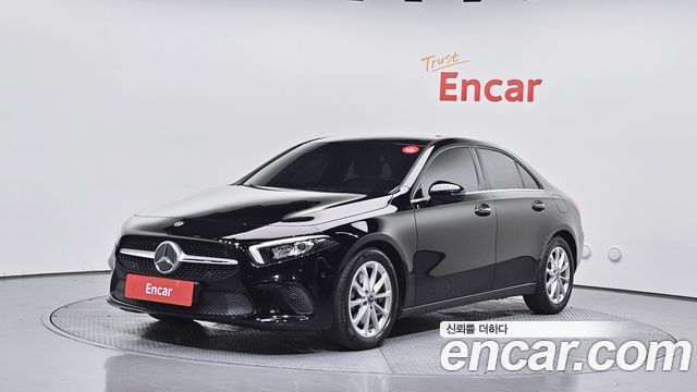 Mercedes-Benz A-Class W177 A220 Sedan - фото 0