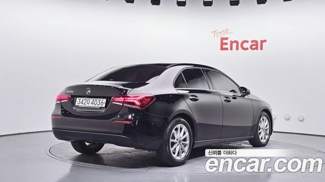 Mercedes-Benz A-Class W177 A220 Sedan - фото 1