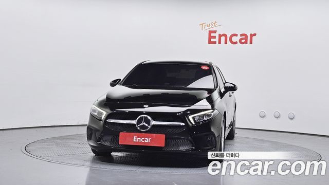 Mercedes-Benz A-Class W177 A220 Sedan - фото 2
