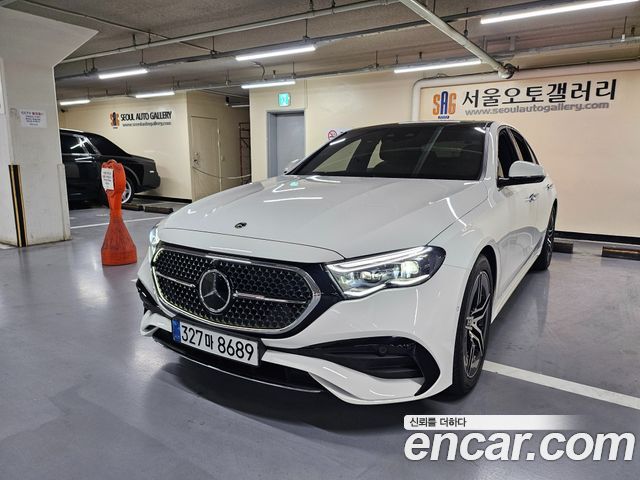 Mercedes-Benz E-Class W214 E300 4MATIC AMG Line - фото 0