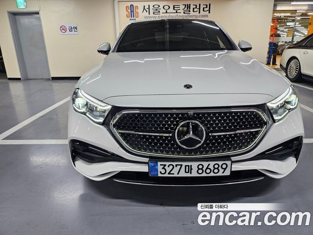 Mercedes-Benz E-Class W214 E300 4MATIC AMG Line - фото 1
