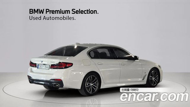 BMW 5-Series G30 520i M Sport - фото 1