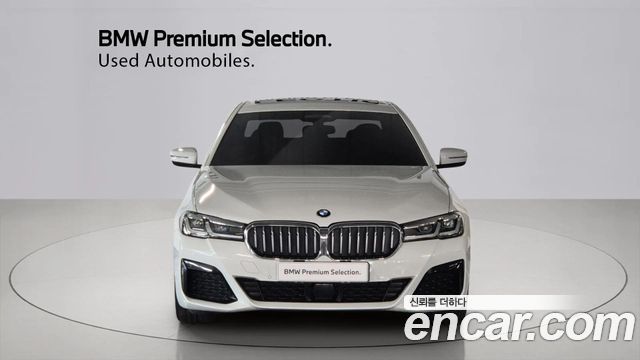 BMW 5-Series G30 520i M Sport - фото 2