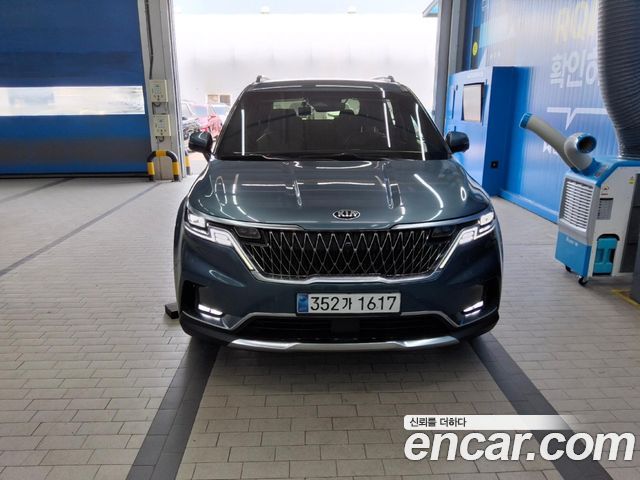 Kia Carnival 4-го поколения 9-Seater Signature - фото 0