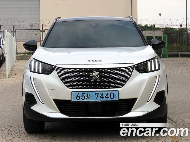 Peugeot 2008 2-го поколения EV GT - фото 0