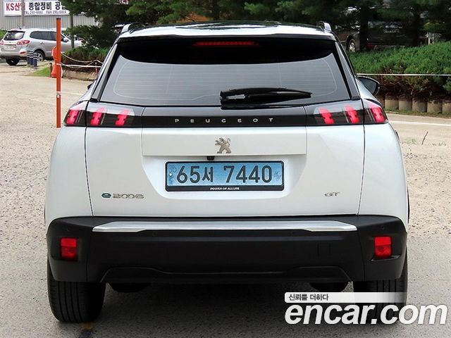 Peugeot 2008 2-го поколения EV GT - фото 3