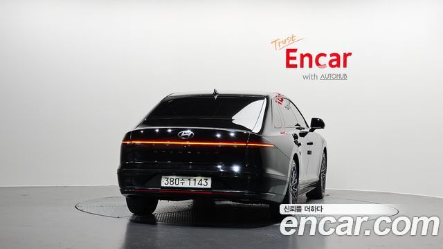 Hyundai Grandeur GN7, гибрид Calligraphy - фото 3