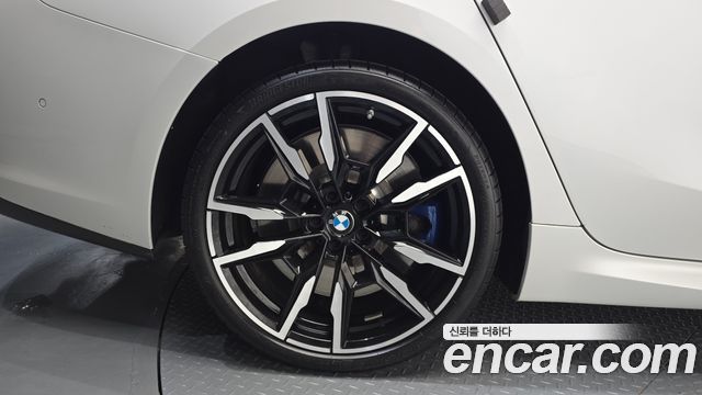 BMW 8-Series G15 M850i xDrive Gran Coupe - фото 4