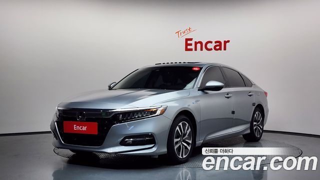 Honda Accord 10-го поколения 2.0 Hybrid Touring - фото 0