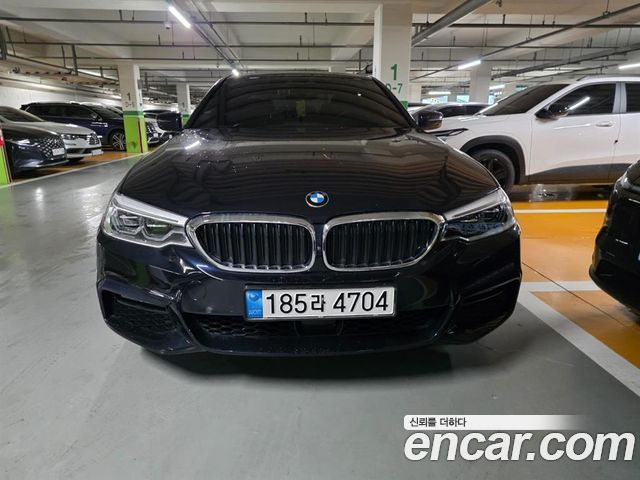 BMW 5-Series G30 520d M Sport Package Plus - фото 0