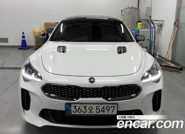 Kia Stinger 2.5 AWD Masters - фото 0