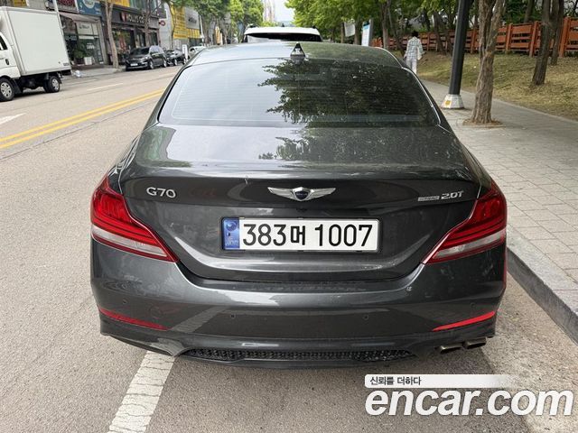 Genesis G70 2.0T AWD Supreme - фото 3