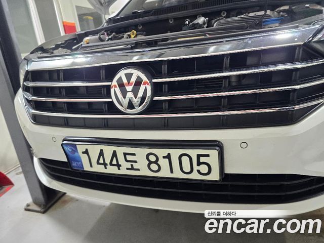 Volkswagen Jetta 7-го поколения 1.4 TSI Prestige - фото 0