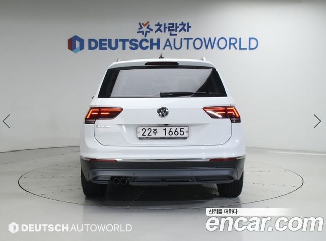 Volkswagen Tiguan 2-го поколения 2.0 TDI Premium - фото 3