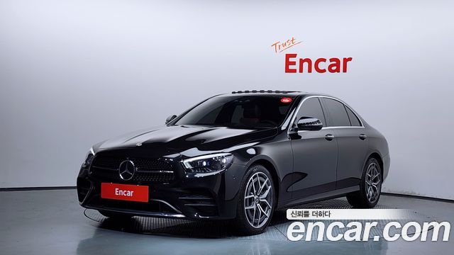 Mercedes-Benz E-Class W213 E220d 4MATIC AMG Line - фото 0