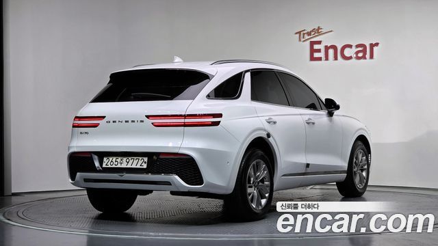 Genesis GV70 2.2 Diesel 2WD - фото 1