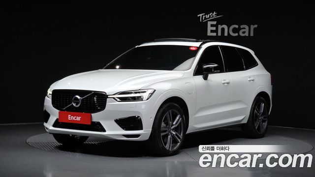 Volvo XC60 2-го поколения T8 R-Design - фото 0