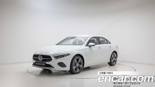 Mercedes-Benz A-Class W177 A220 Sedan - фото 0
