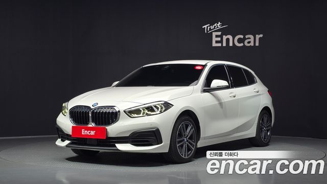 BMW 1-Series F40 120i Advantage - фото 0